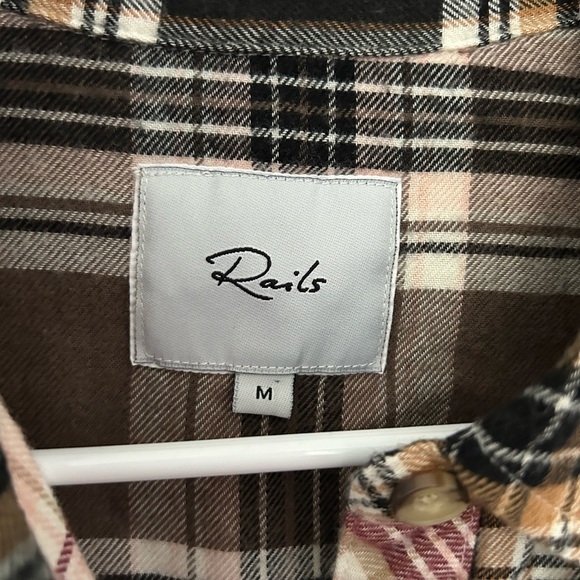 Rails button down - Picture 6 of 7